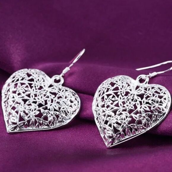 The Vintage Heart oversized drop earrings in Tibetan Silver - Picture 2 of 5